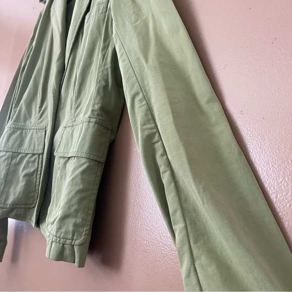 Theory Green Blazer Size 6 - Picture 3 of 8